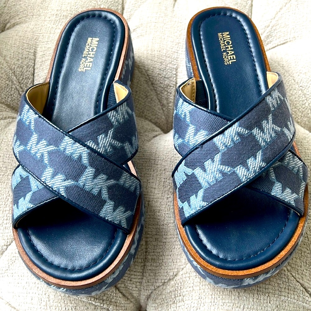 Michael Kors India Logo Jacquard Platform Slides